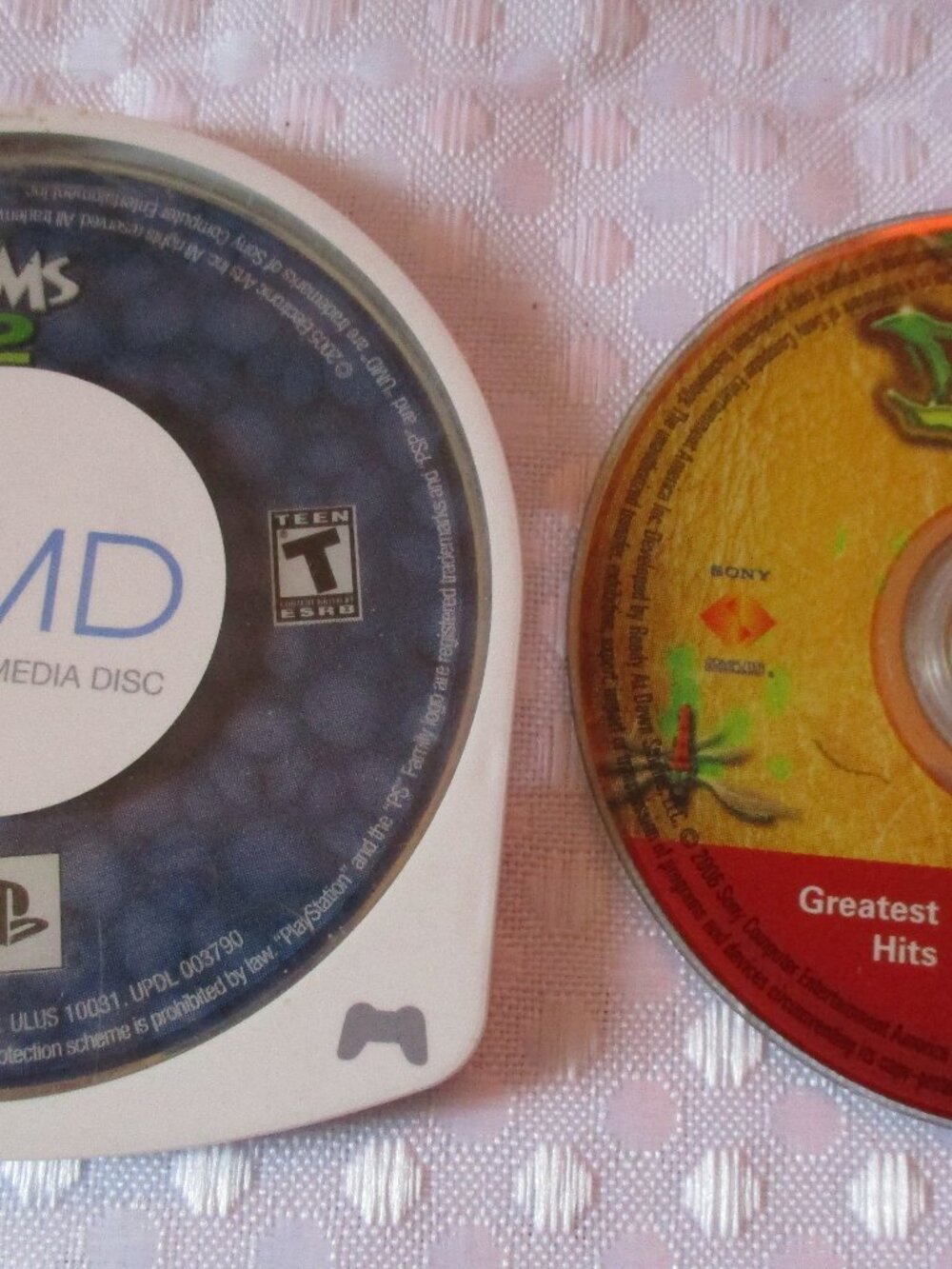 Sony PSP Daxter Game & Sims 2 Game UNTESTED